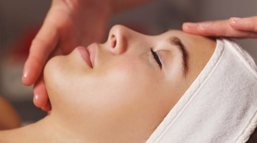 Bienfaits du massage facial